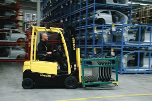 Empilhadeira Elétrica de 3 rodas Hyster J30-40XNT